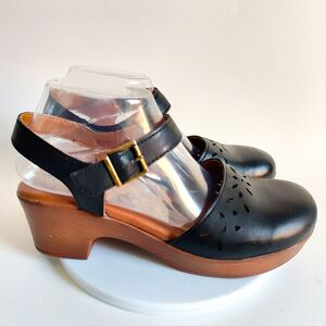 Born BOC Black Mary Janes Preppy  Heels Closed Toe Comfort Clogs Size 9 Academia